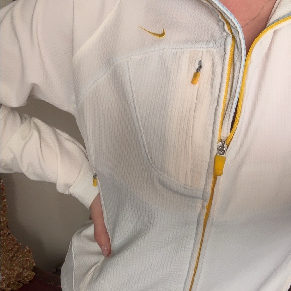 Nike White & Yellow Zip-Up sphere dry Jacket